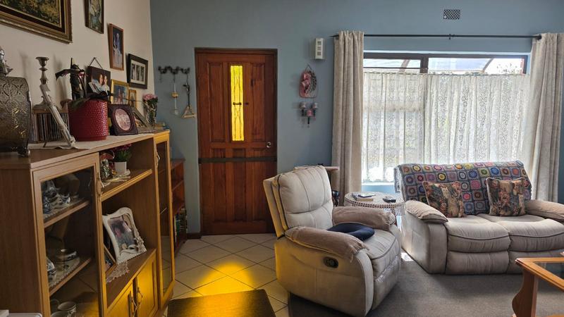 3 Bedroom Property for Sale in Albertinia Western Cape